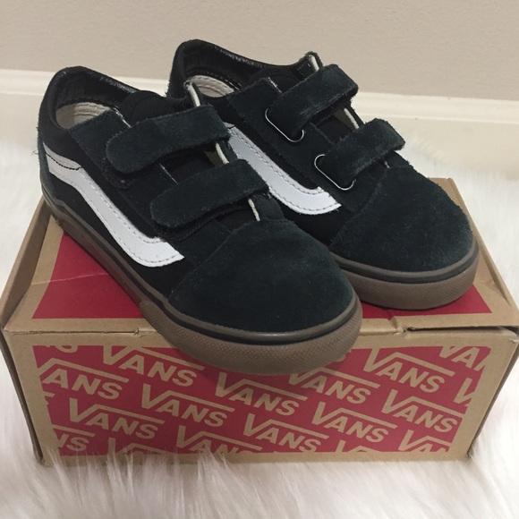 vans authentic lo pro white